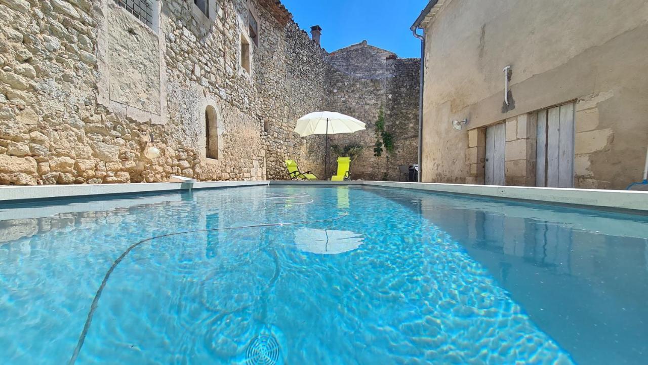 La Maison Bleue Céreste Exteriör bild