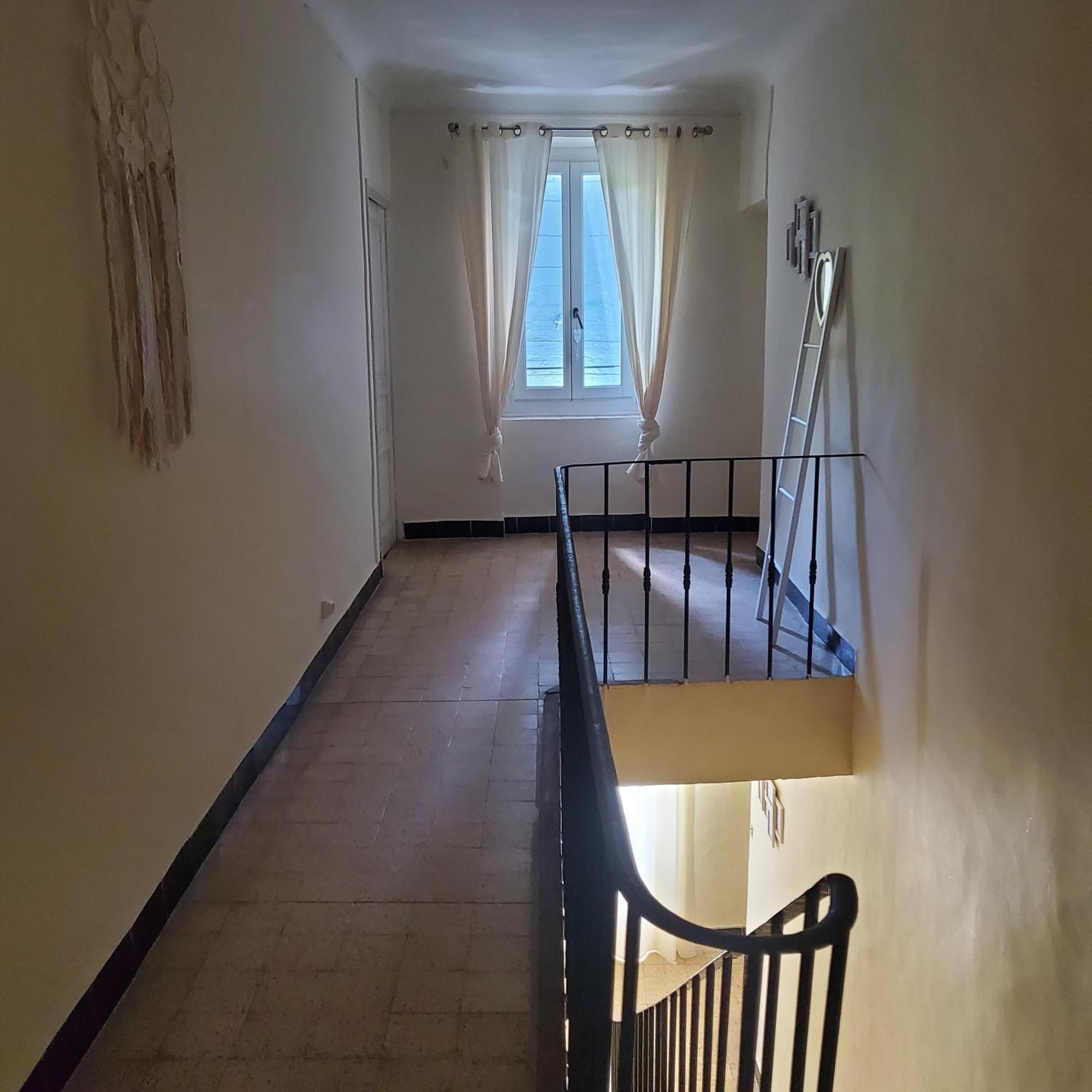 La Maison Bleue Céreste Exteriör bild