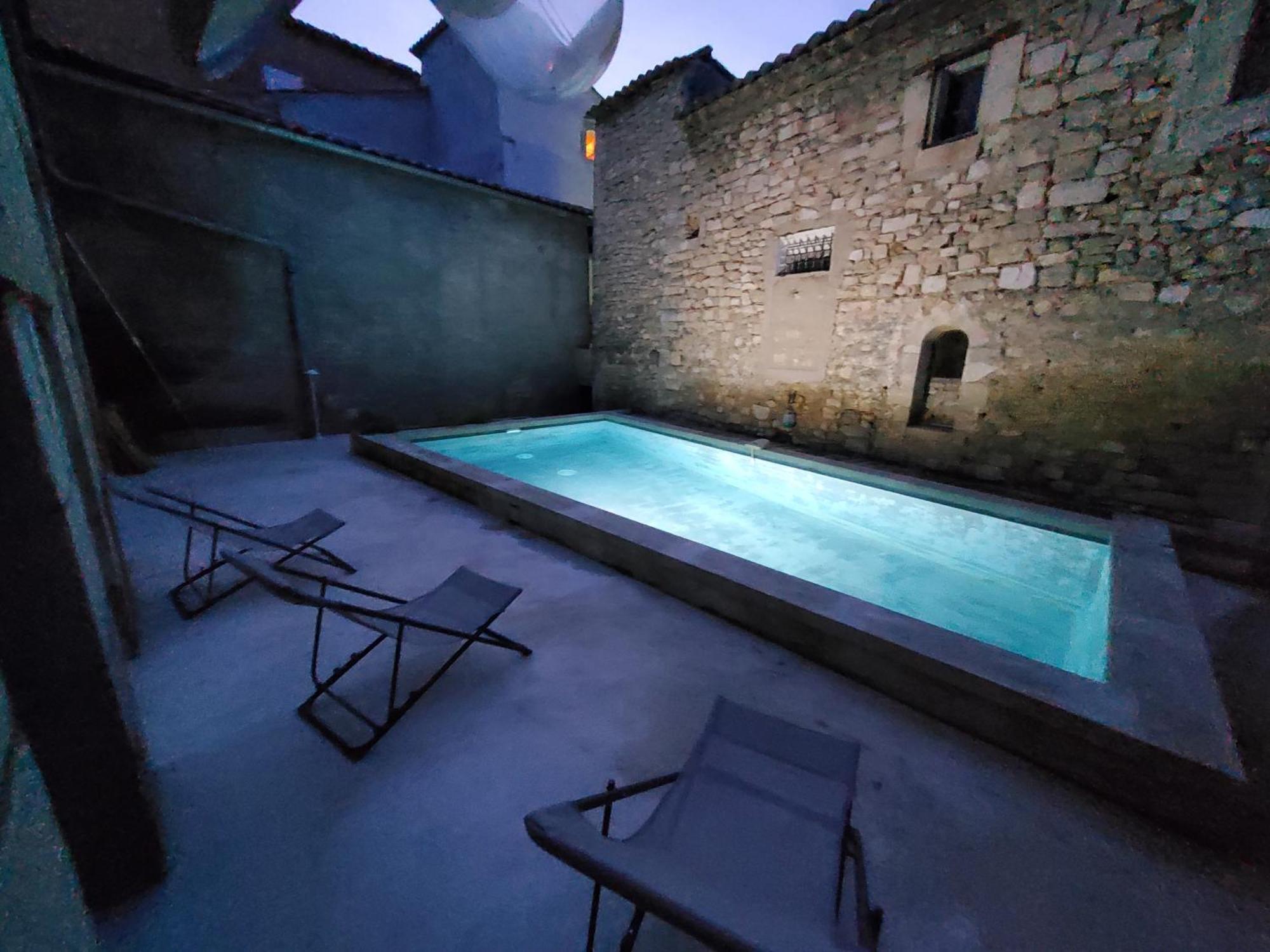 La Maison Bleue Céreste Exteriör bild