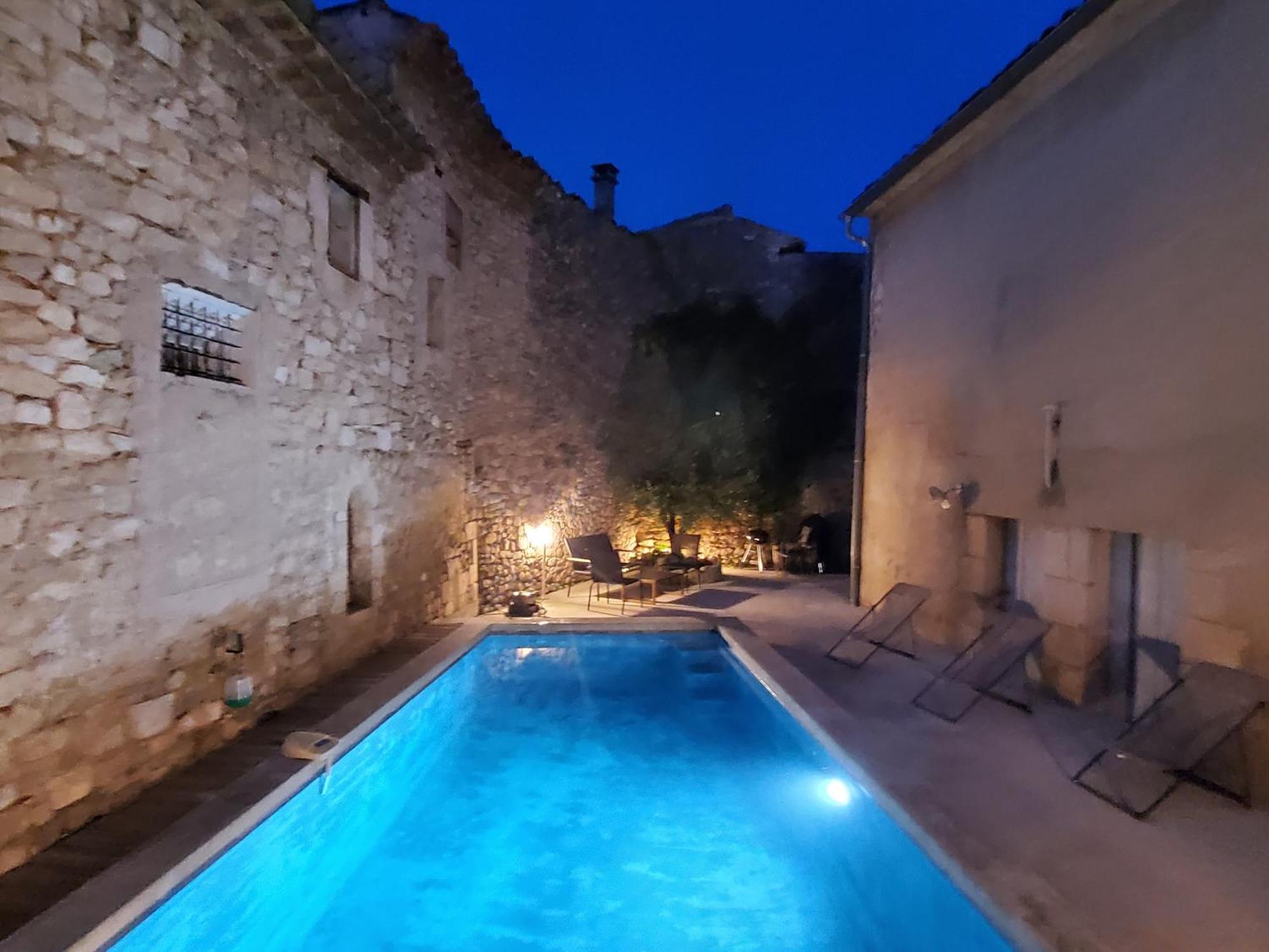 La Maison Bleue Céreste Exteriör bild