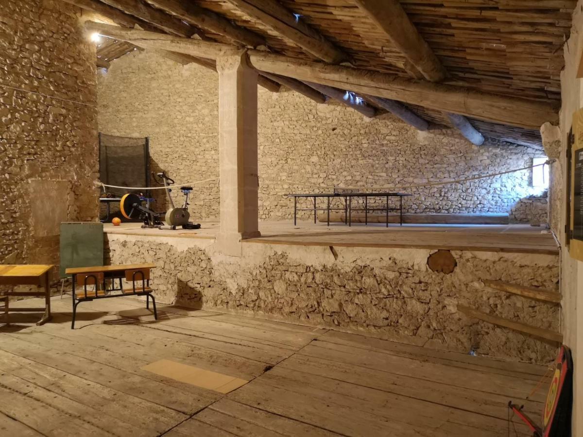 La Maison Bleue Céreste Exteriör bild